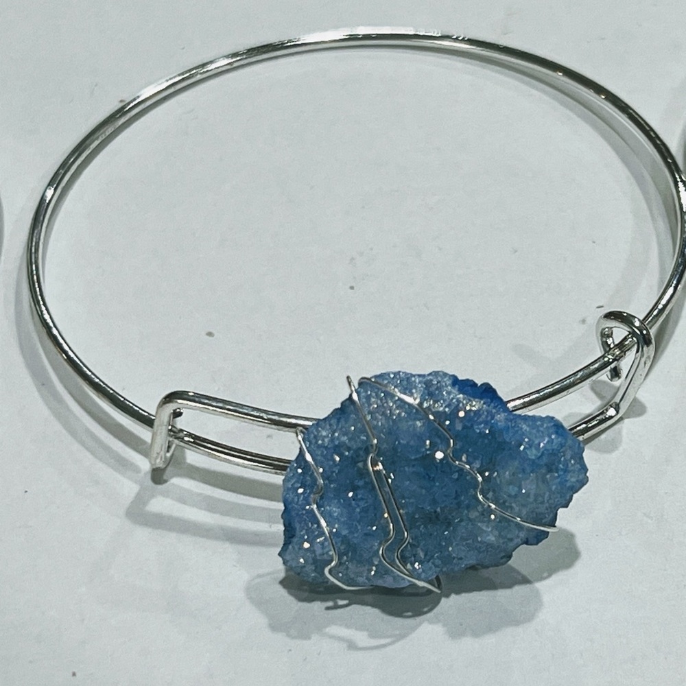 New handmade wire wrapped druzy geode bracelets $16 each